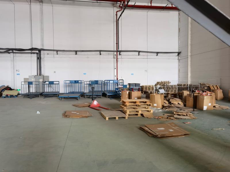 warehouse6.jpg